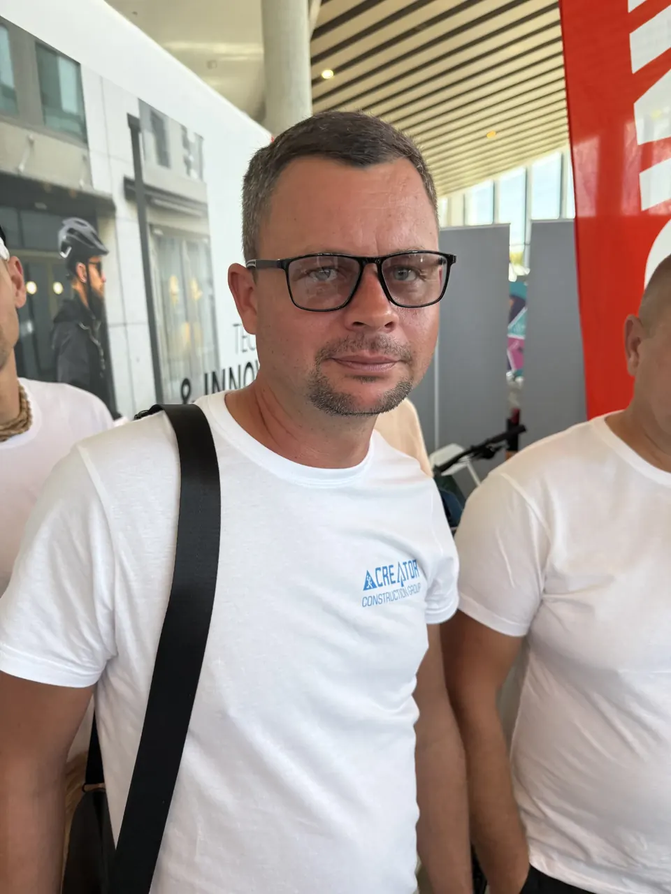 Artem – bassengmester, Creator Company