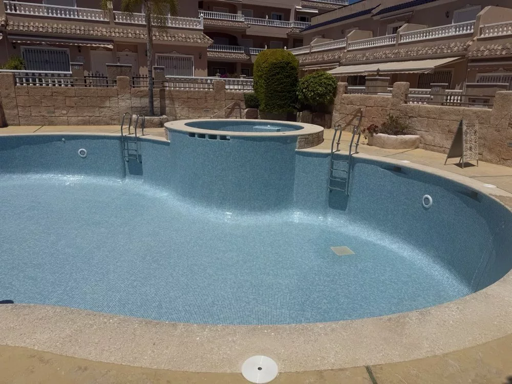 Community pool for an urbanisation in Costa Blanca
