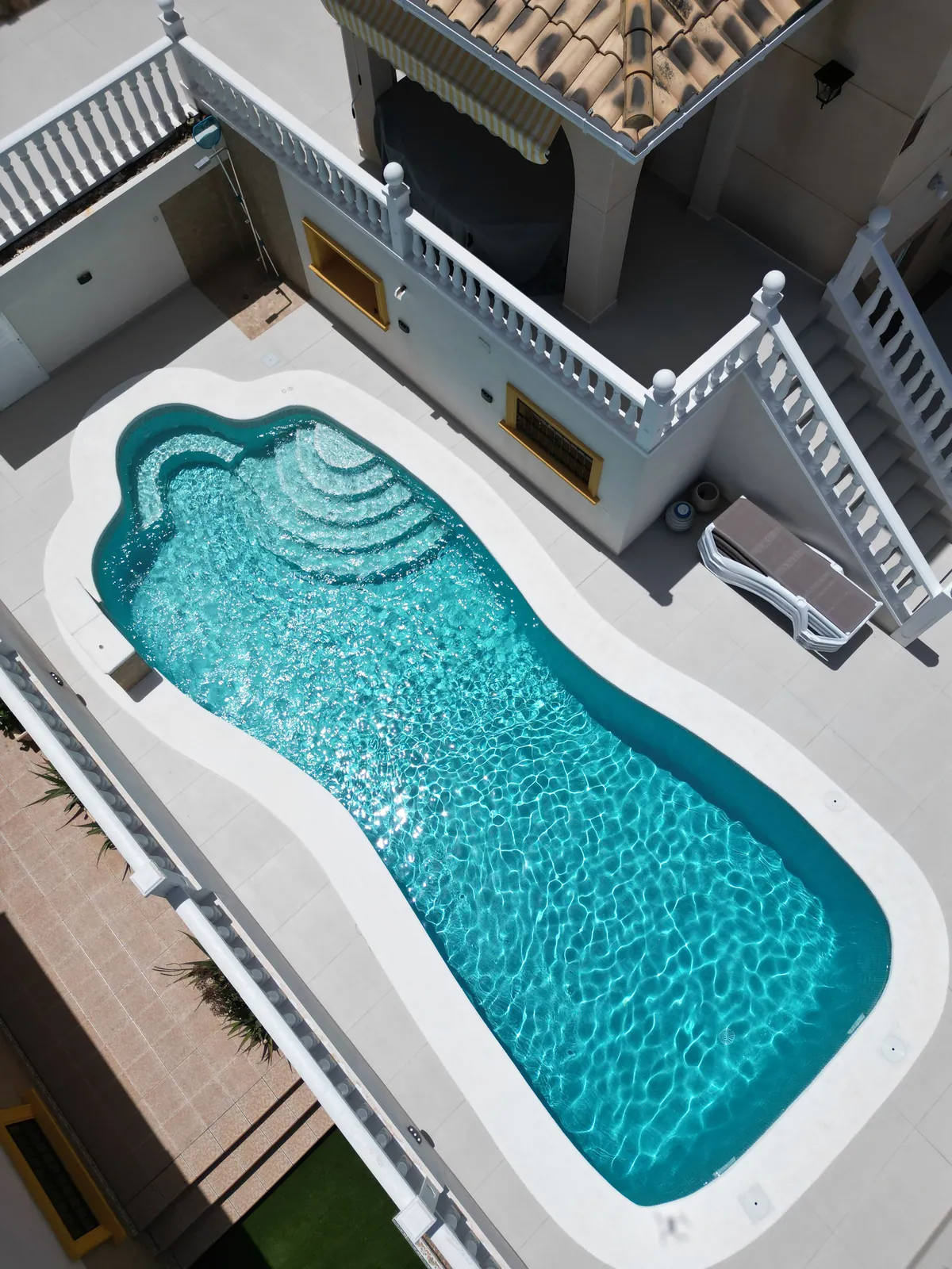 Pool and terrace of the rebuilt La Zenia villa, Orihuela Costa — Creator Company