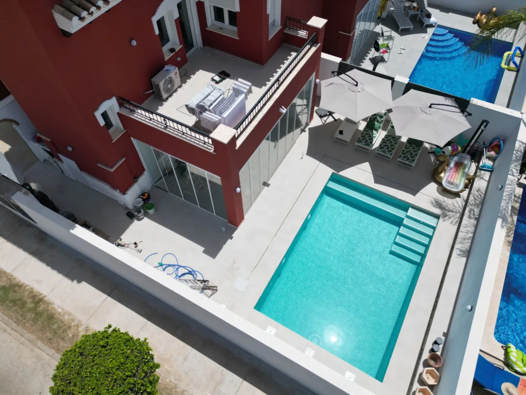 Turnkey exterior handover